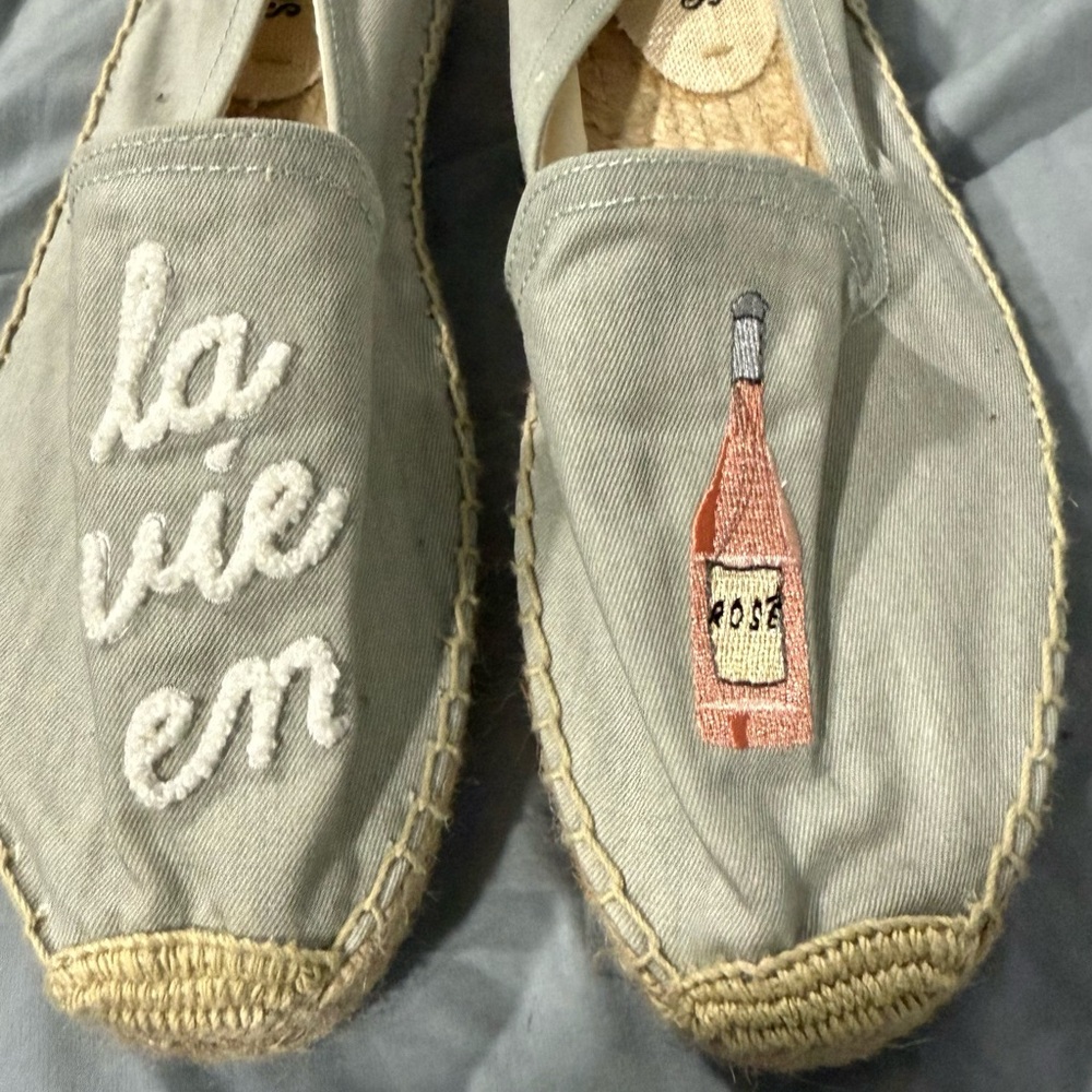 Soludos Light Gray Espadrilles with Embroidery